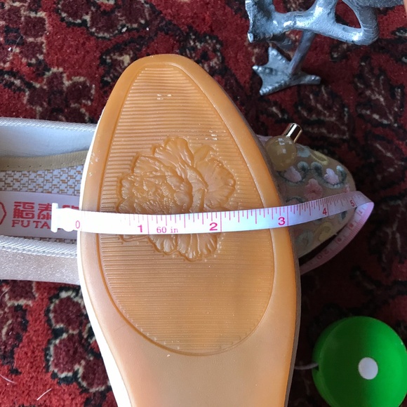 FU TAI XIN Champagne Pastels Floral Silken Embroidered Slip-Ons Chinese 240 US 7 - Picture 15 of 16